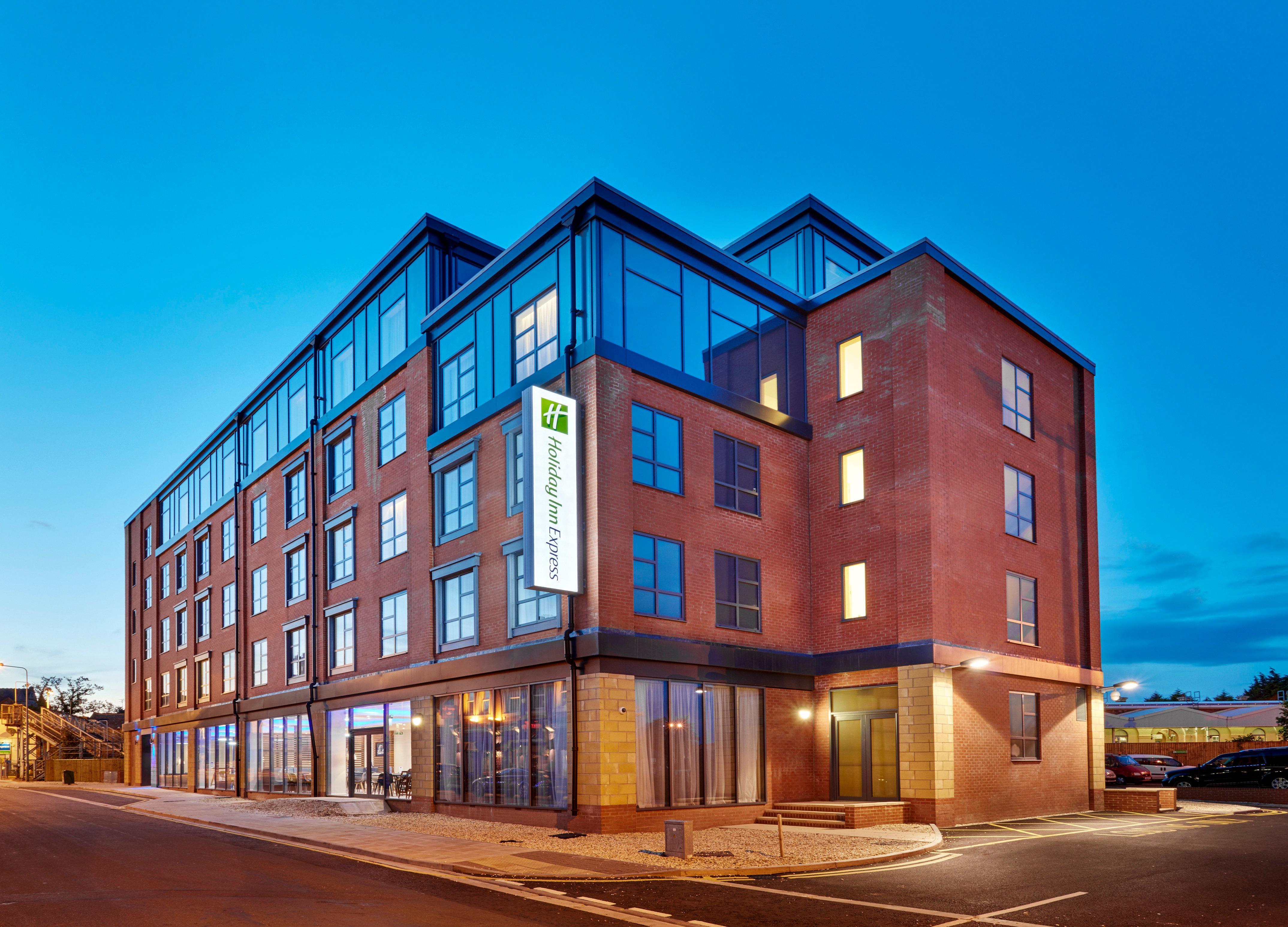 Holiday Inn Express Grimsby By Ihg Esterno foto