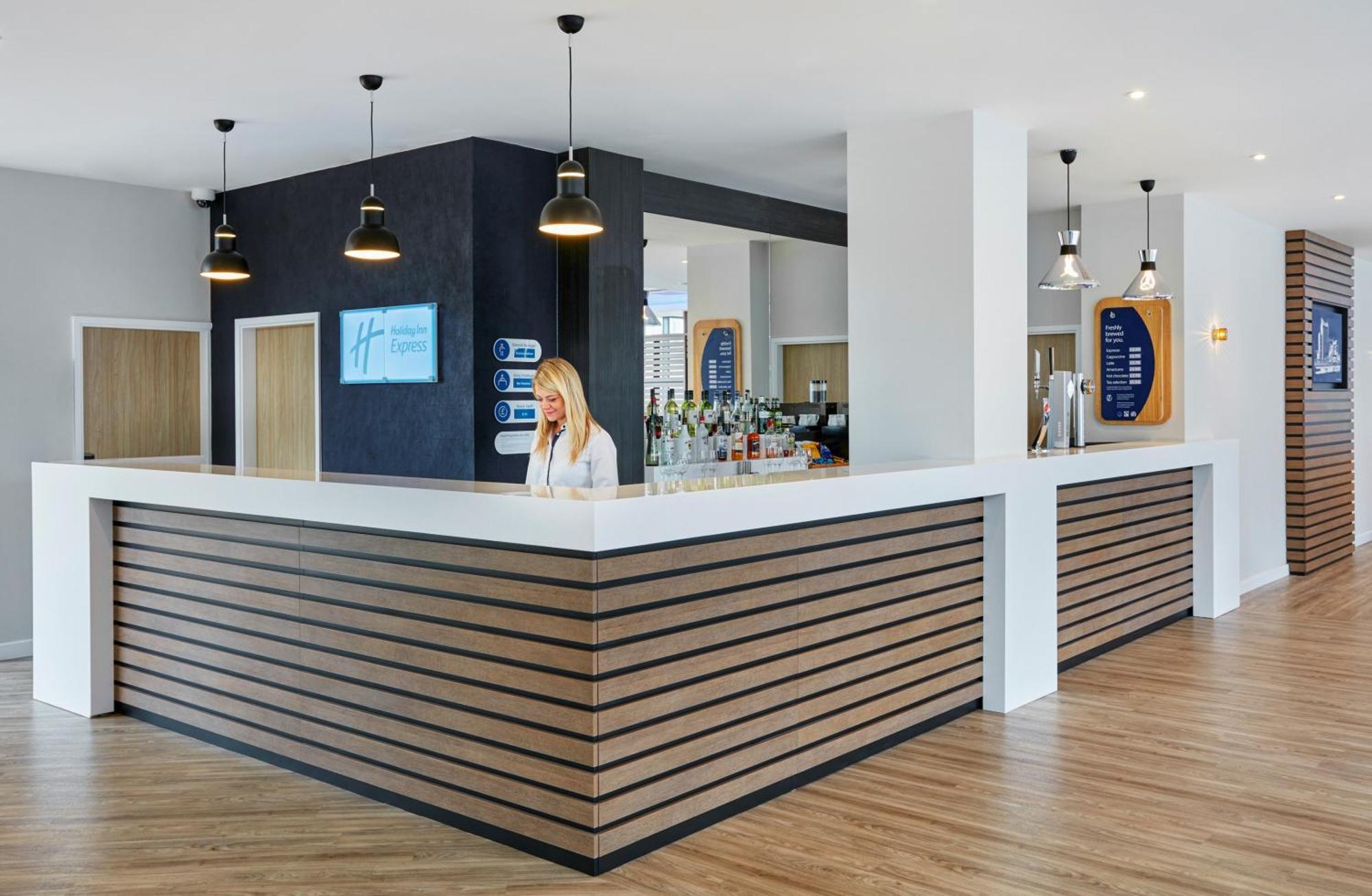 Holiday Inn Express Grimsby By Ihg Esterno foto